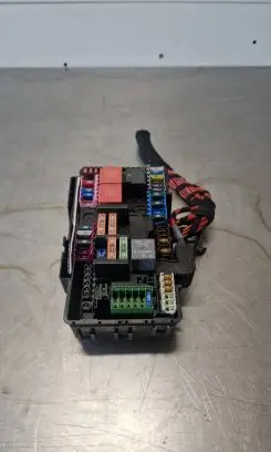 Mercedes-Benz GLC C253 Fuse module