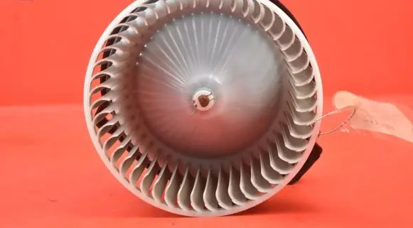 Mazda 3 II Heater fan/blower 872700-0701