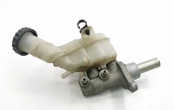 Mitsubishi Outlander Master brake cylinder
