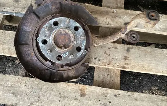 Hyundai Grandeur Rear wheel hub