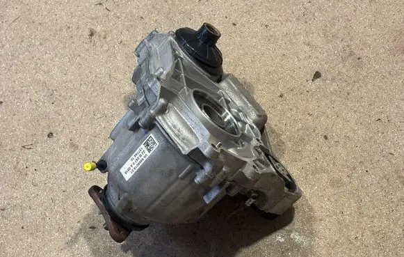 BMW X3 G01 Gearbox transfer box case 9469019 9469049
