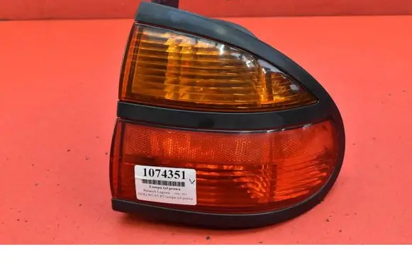 Renault Laguna I Rear/tail lights 7700420123