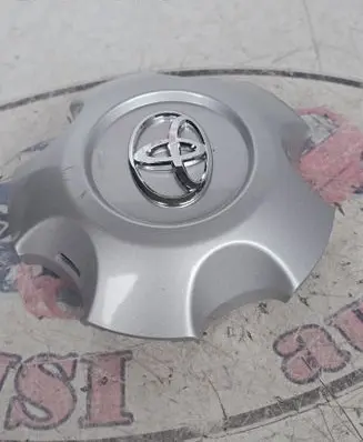 Toyota Land Cruiser (J150) Original wheel cap 4260B60030