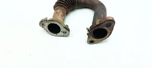 Volkswagen PASSAT B7 EGR valve line/pipe/hose 03P131521B