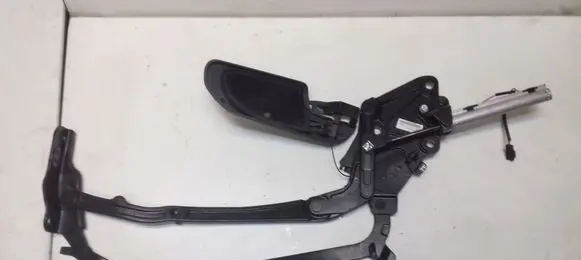 Mitsubishi Colt Tailgate/trunk/boot hinge 0280100