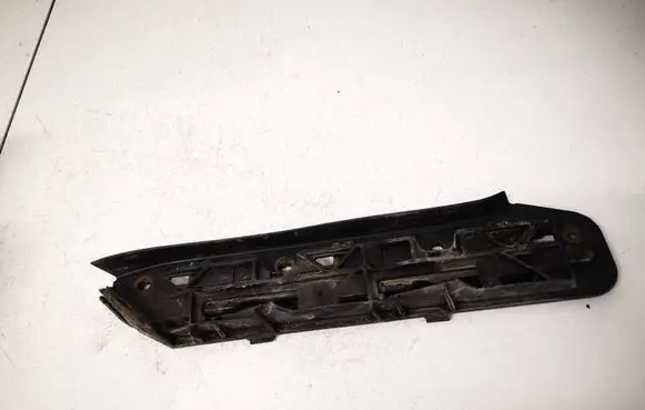 Volkswagen Touran I Front bumper mounting bracket 1T0807936