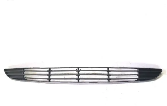 Ford Focus Front bumper lower grill