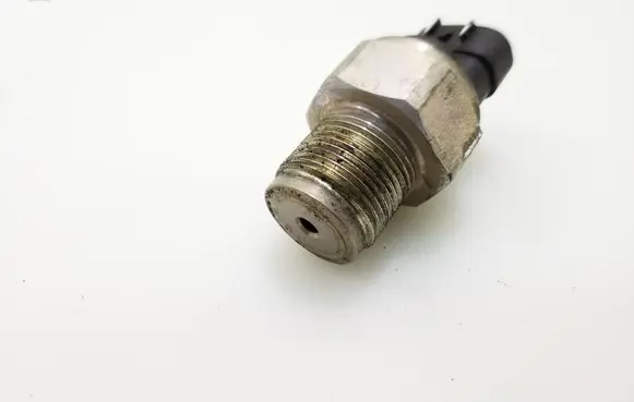 Fuel pressure sensor