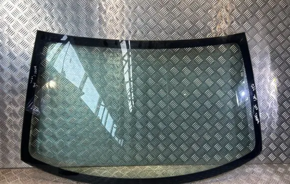 Toyota Avensis T270 Rear windscreen/windshield window 43R000464