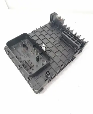 Volkswagen PASSAT B6 Fuse module 3C0937125 63592777