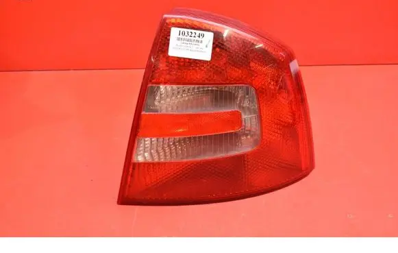 Skoda Octavia Mk2 (1Z) Rear/tail lights 1Z5945096A
