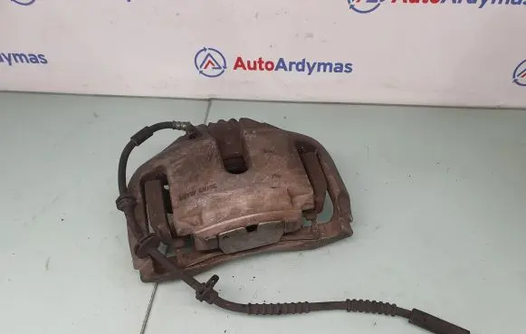 BMW 5 F10 F11 Front brake caliper 6786817 34116786817