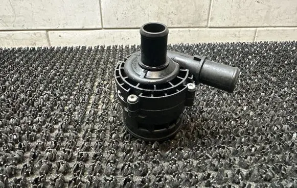 Renault Megane III Electric auxiliary coolant/water pump