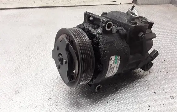 Volkswagen PASSAT B6 Air conditioning (A/C) compressor (pump) 1K0820803S