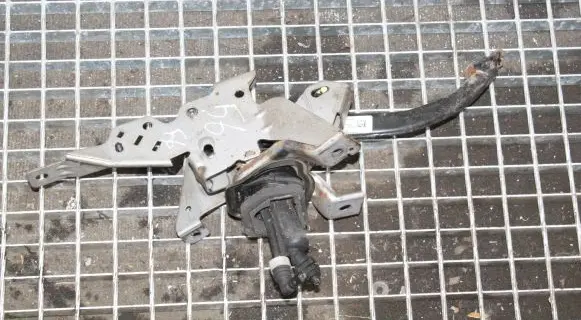 Clutch pedal