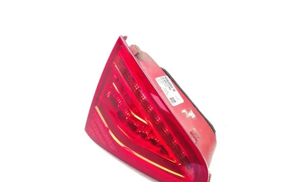 Audi A5 8T 8F Tailgate rear/tail lights 8T0945093C 21200106