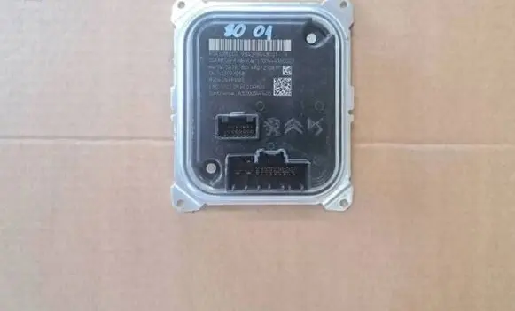 Citroen DS4 LED ballast control module 984319448001