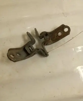 Toyota RAV 4 (XA20) Front door upper hinge 1XA02