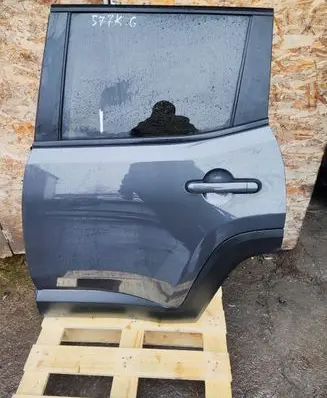 Jeep Renegade Rear door