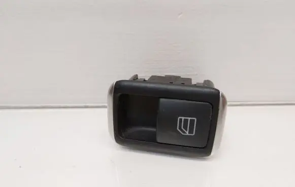 Mercedes-Benz CLA C117 X117 W117 Electric window control switch A2049058102