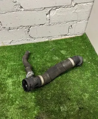 Audi Q7 4M Engine coolant pipe/hose 4m0122293g