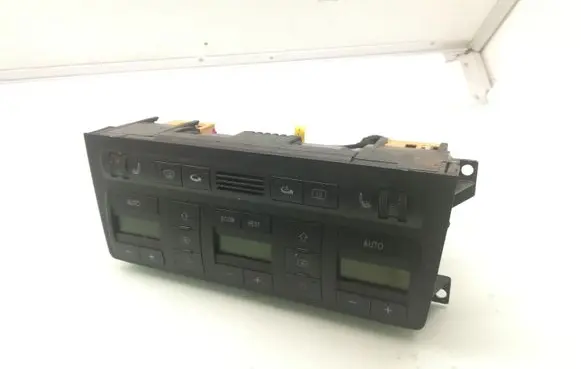 Audi A8 S8 D2 4D Climate control unit 4D0820043Q 5HB00807103