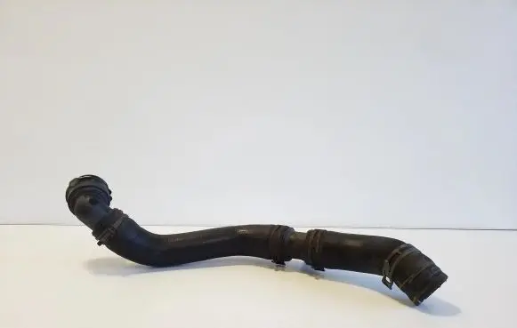 Audi Q3 8U Engine coolant pipe/hose 5N0122291E