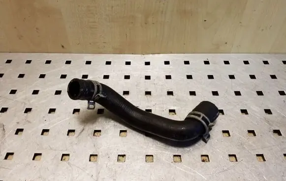 Mercedes-Benz ML W164 Engine coolant pipe/hose A1645060735