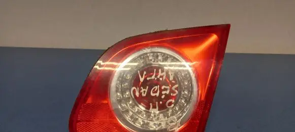 Volkswagen PASSAT B6 Tailgate rear/tail lights 273002