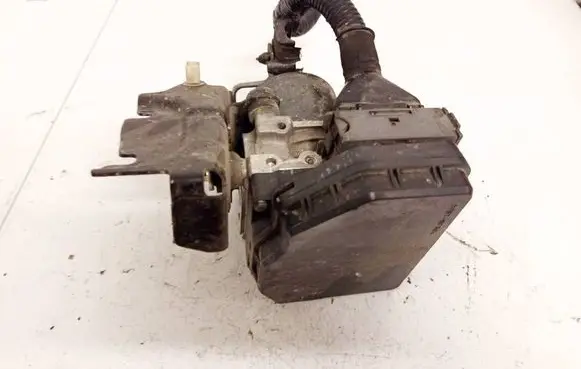 Mazda 6 ABS Pump 1338005670 ghr1437a0