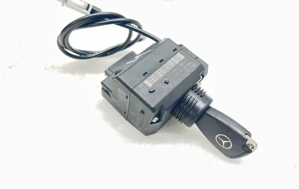 Mercedes-Benz E W211 Ignition lock 2115451008