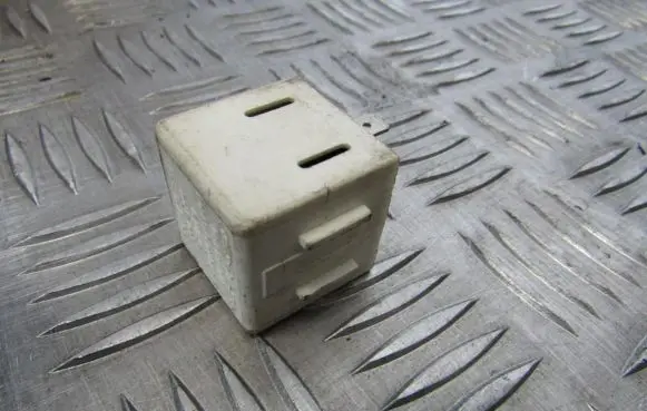 Ford Fiesta Other relay 95vg13150aa