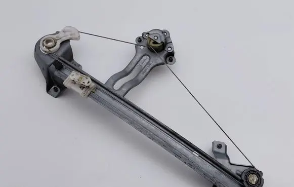 Opel Vectra B Rear door manual window regulator 90464335