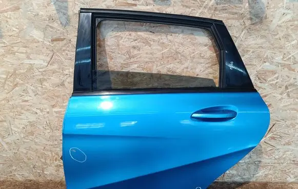 Mercedes-Benz B W246 W242 Rear door