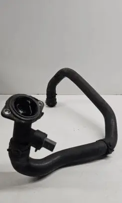 Volkswagen PASSAT B6 Engine coolant pipe/hose