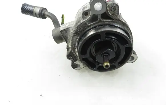 Mazda 6 Vacuum pump X2T58173 RF7J18G00