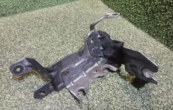 Renault Master III ABS pump bracket 478405137R