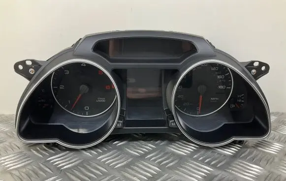 Audi A5 8T 8F Speedometer (instrument cluster) 8T0920981K
