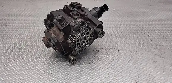 KIA Ceed Fuel injection high pressure pump 0445010206 331002A420