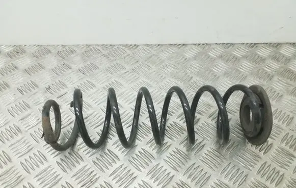 Seat Leon (5F) Rear coil spring 5Q0511121BA