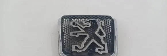 Peugeot 605 Manufacturer badge logo/emblem 9616721577