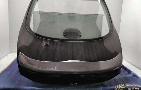Hyundai Accent Tailgate/trunk/boot lid