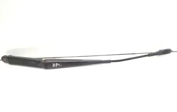 Volvo XC90 Front wiper blade arm 30753820