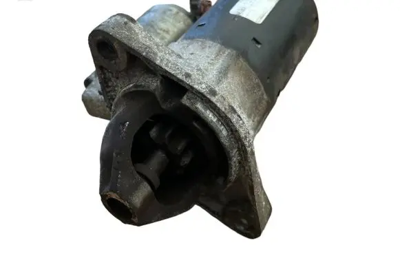 Toyota Auris 150 Starter motor 980171