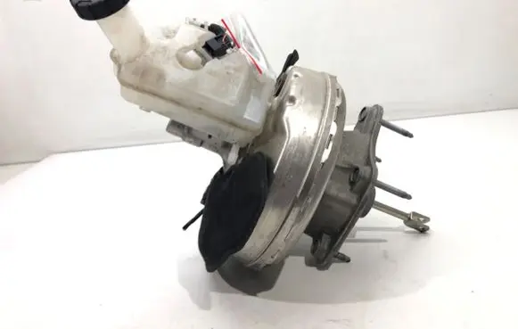Renault Clio V Brake booster