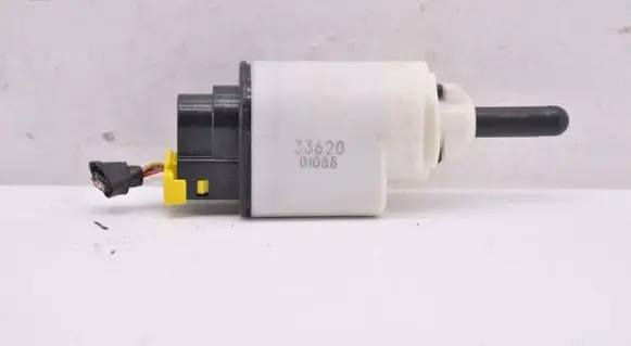 Citroen Berlingo Brake pedal sensor switch 9813503180
