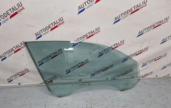BMW 1 E82 E88 Front door window/glass (coupe) 51337165580