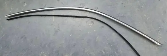 Roof trim bar molding cover