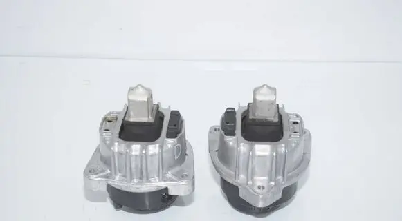 BMW 5 GT F07 Engine mount bracket 6777371 22116777371
