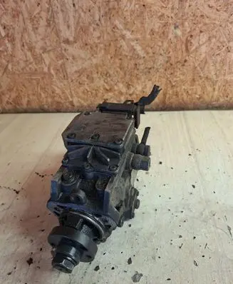 Opel Zafira A Fuel injection high pressure pump 0470504011